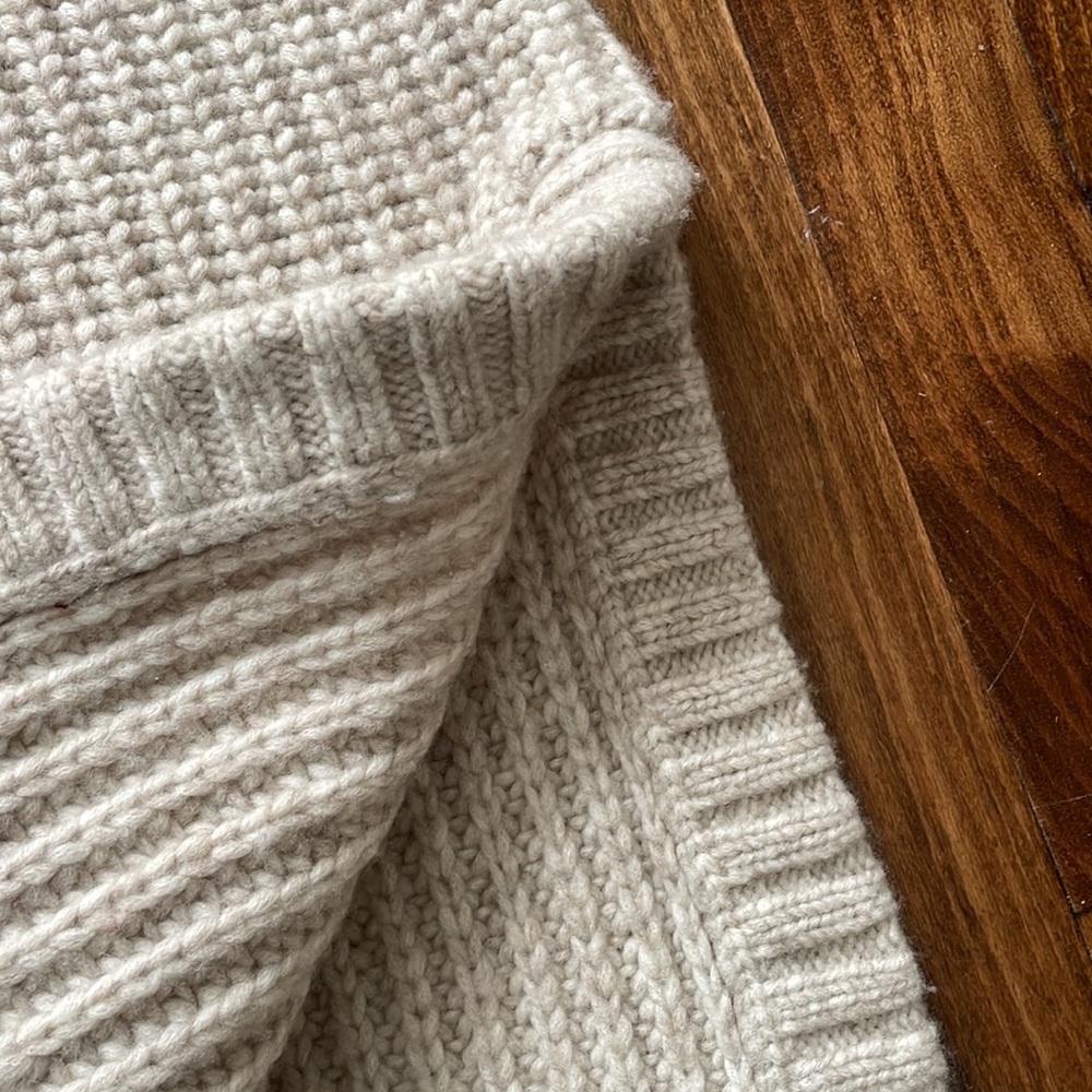 AYR Cream Knit Sleeveless Hoodie - Picture 3 of 5